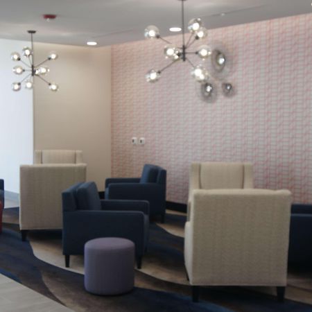 La Quinta Inn & Suites By Wyndham Lafayette Oil Center Εξωτερικό φωτογραφία