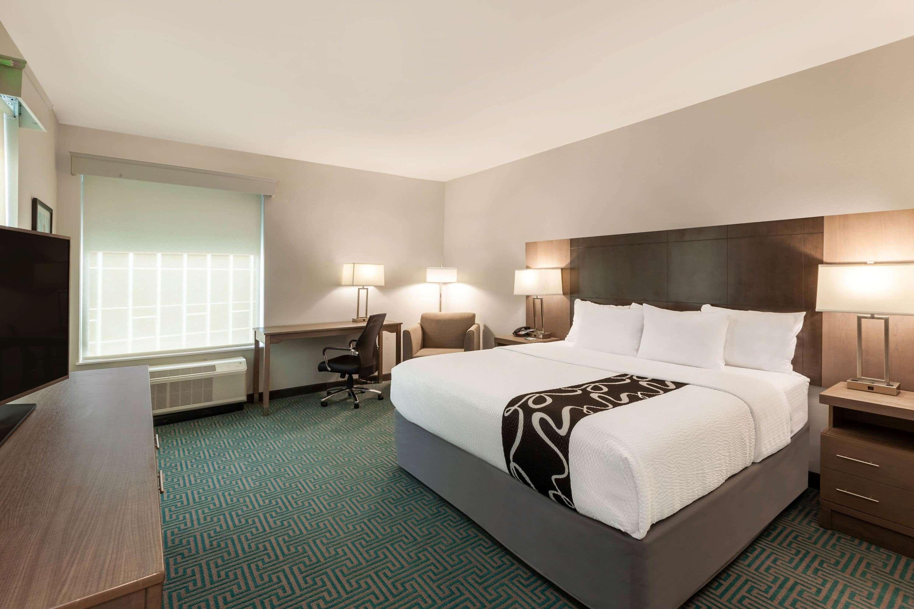 La Quinta Inn & Suites By Wyndham Lafayette Oil Center Εξωτερικό φωτογραφία