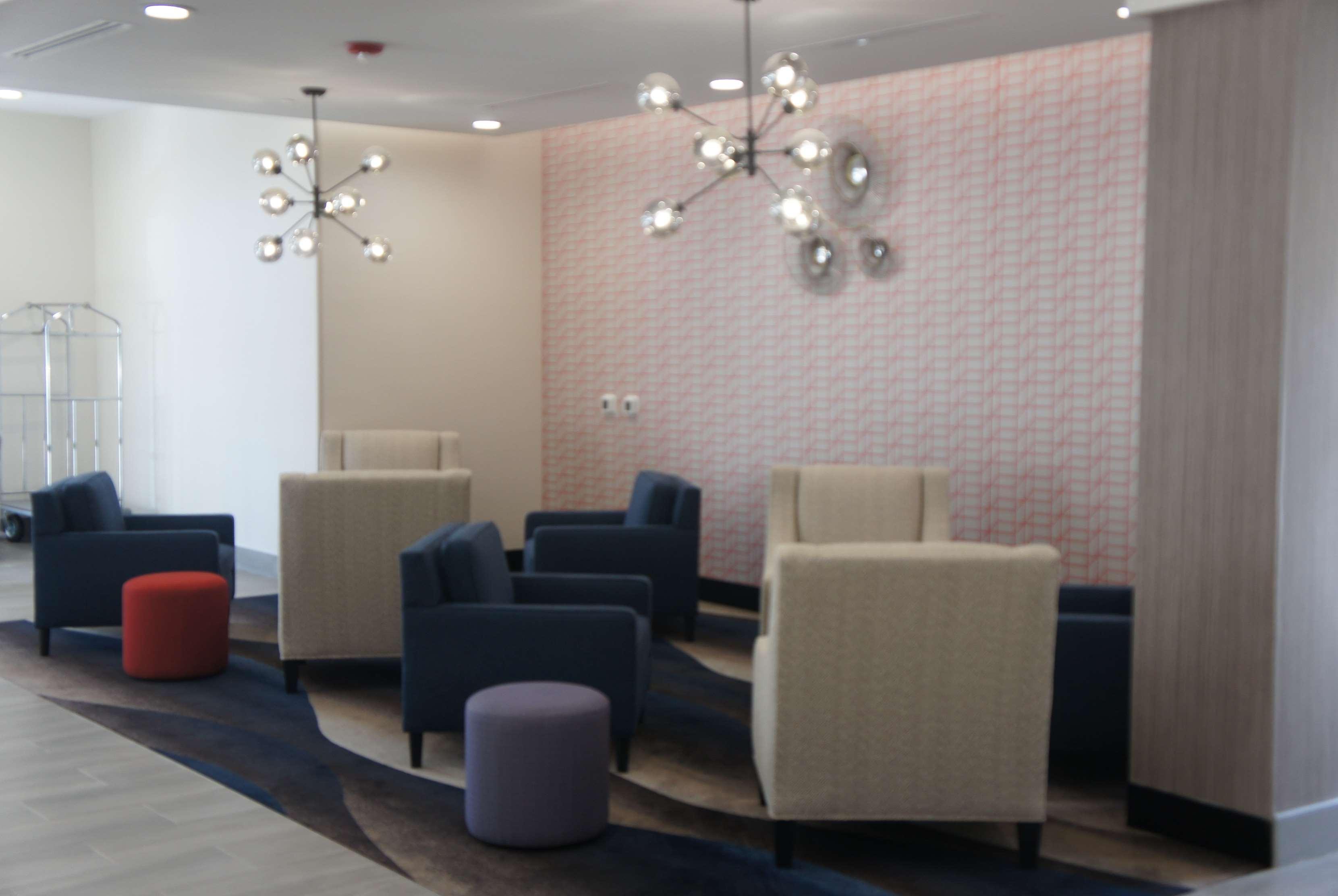 La Quinta Inn & Suites By Wyndham Lafayette Oil Center Εξωτερικό φωτογραφία