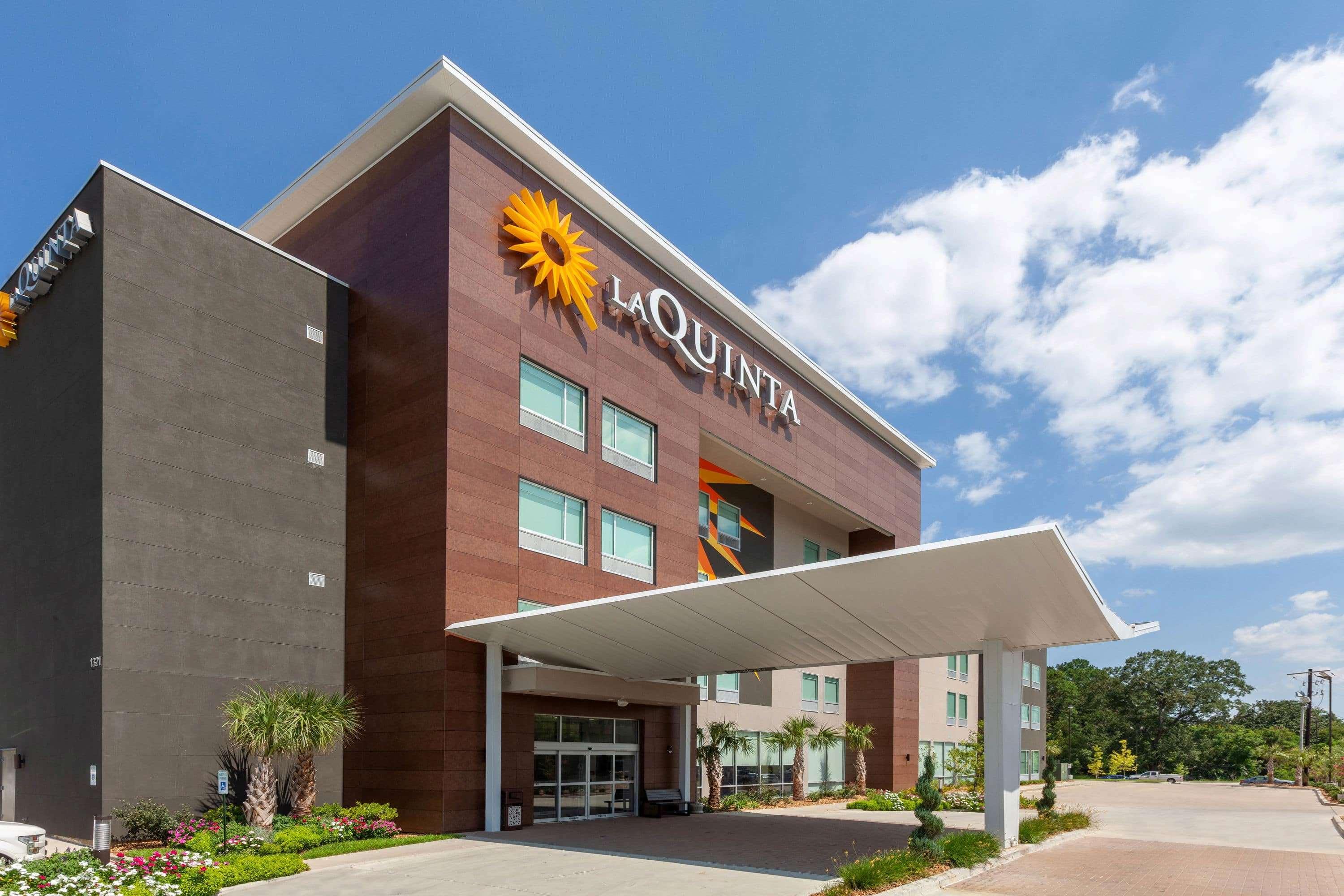 La Quinta Inn & Suites By Wyndham Lafayette Oil Center Εξωτερικό φωτογραφία